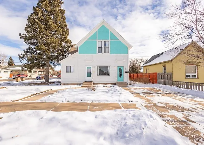 New Listing!! Bright Bohemian Stay